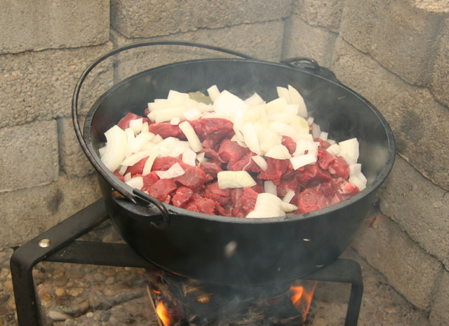 gulasch-anbraten-bbq-county