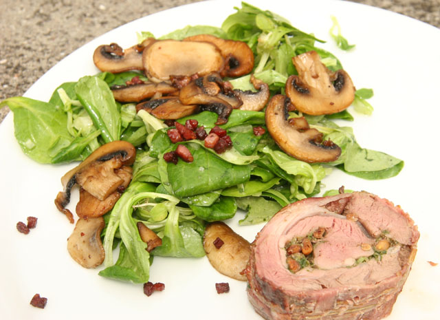 Schweinefilet mit Salat