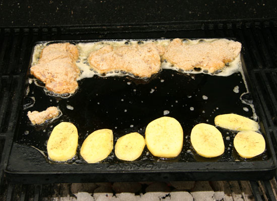 hänchenschnitzel-bratkartoffeln-bbq-county