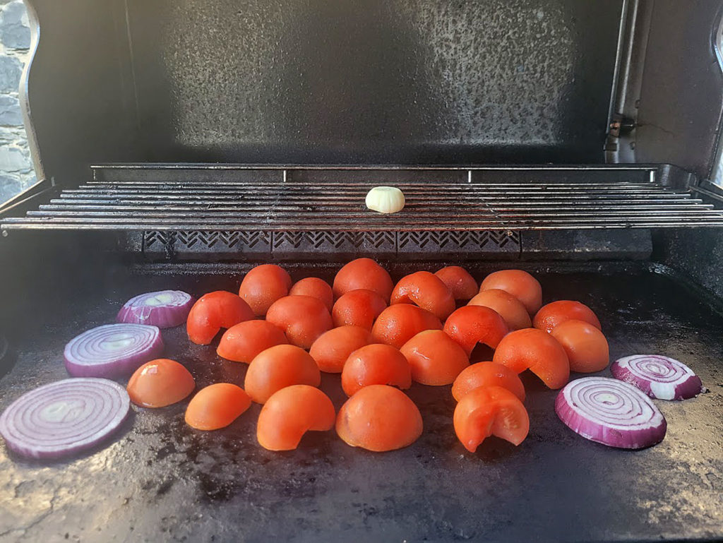 Gegrillte Tomatensauce