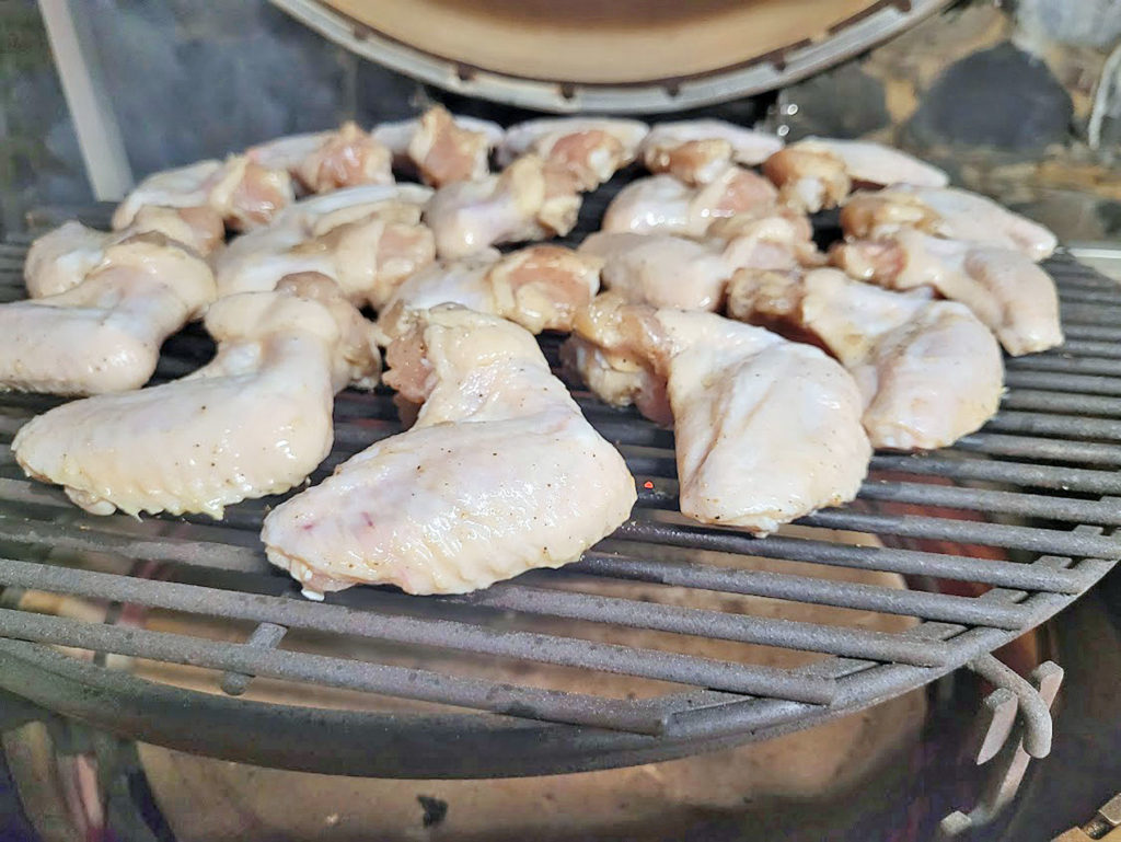 BBQ County Parmesan Wings auflegen