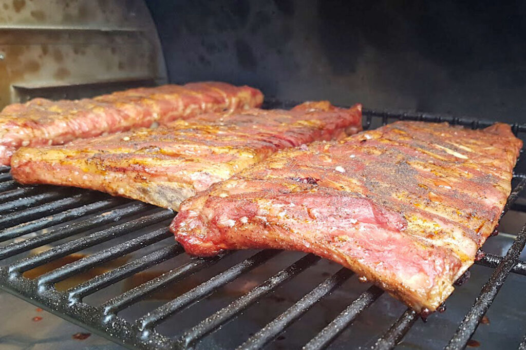 BBQ County Butcher Paper Ribs nach dem Räuchern