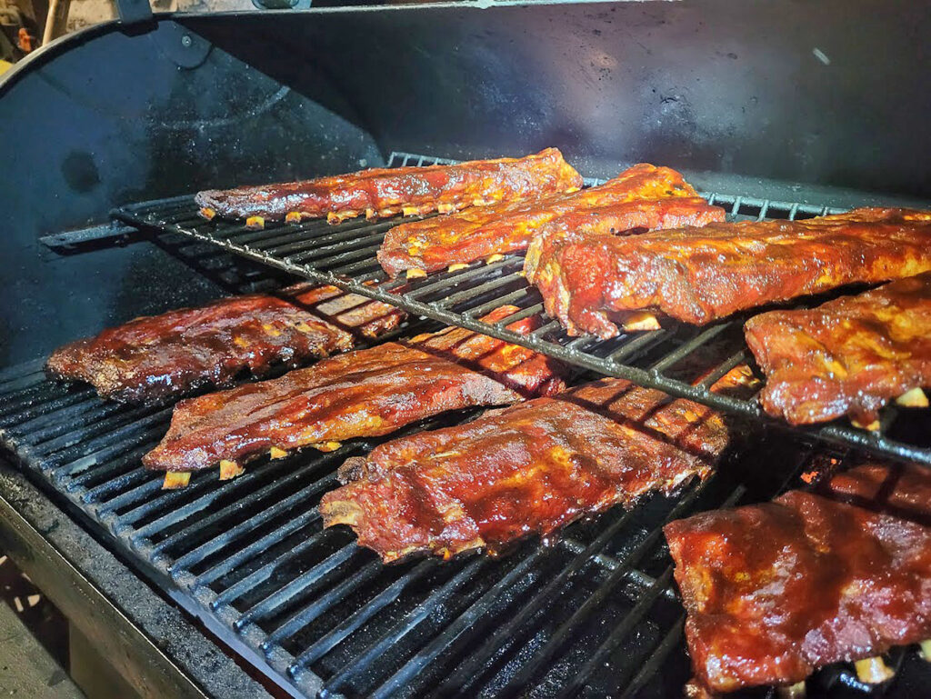 BBQ County Butcher Paper Ribs fertig